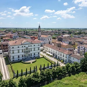 Residenza Vecelli Cavriani Mozzecane